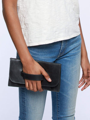 Mare Handle Clutch- Whiskey